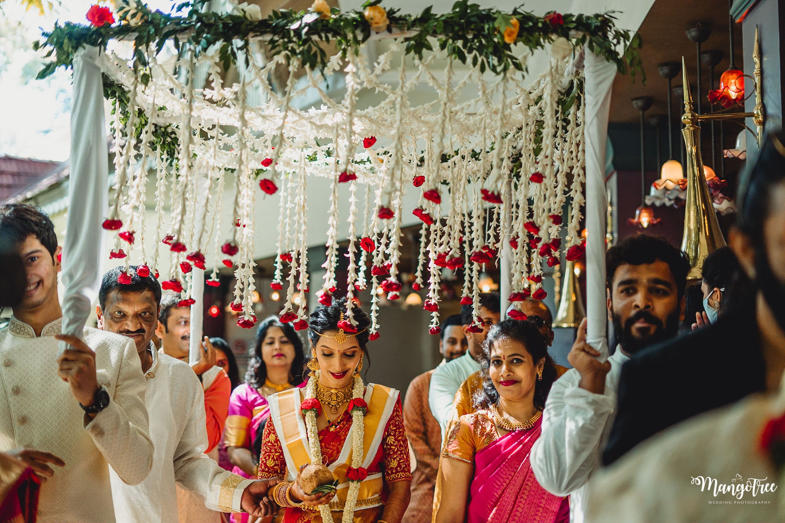 Candid Wedding Photography Bangalore | Mangotree